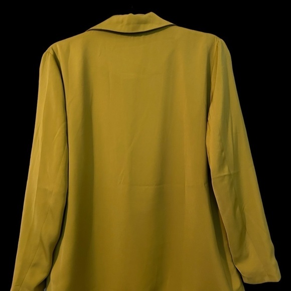 Nasty Gal Collection Chartreuse Double Breasted Fully Lined Deep Neckline Blazer - Picture 10 of 15